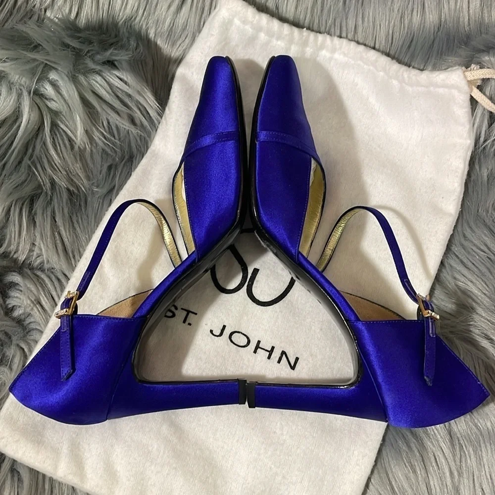 St. John Satin Heels Vintage 80’s 90’s in Blue Violet Crystal size 7.5